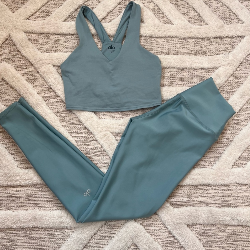 ALO Yoga Teal Blue High-Rise Leggings & Cropped Sports Bra Set